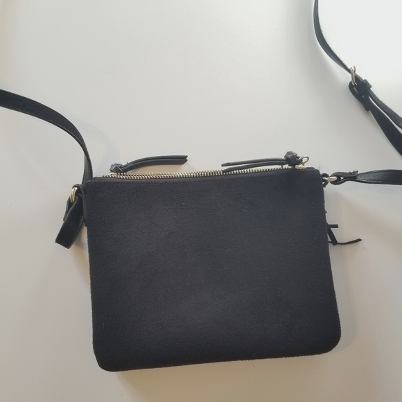 Old Navy Black Fringe Crossbody Bag - Picture 4 of 5